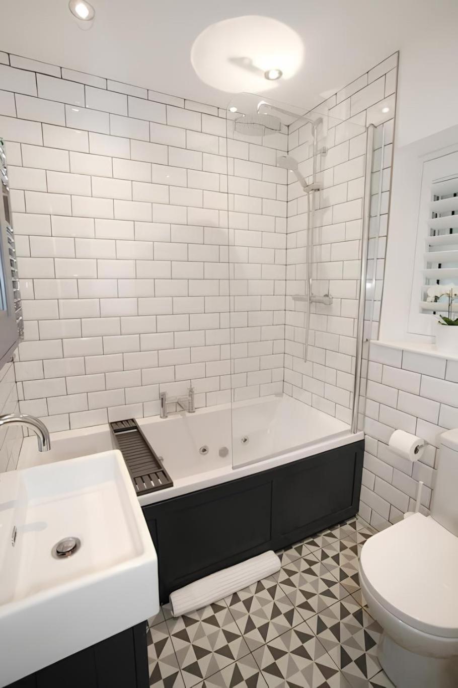 Tucked Away, Beach Access Sleeps 4 The Mumbles Exteriör bild